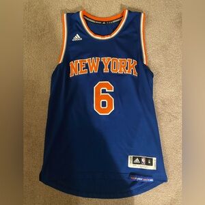 Mens Used NBA Adidas Swingman New York Knicks Porzingis Jersey Size Medium